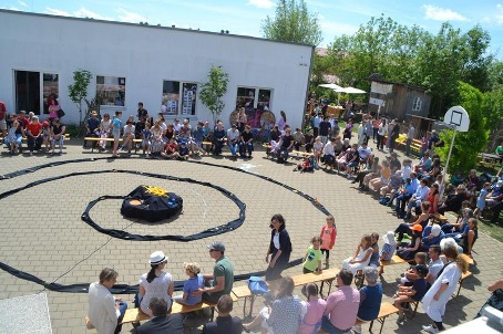 Montessori Schule